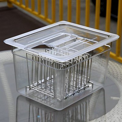 Контейнер 11 литров для погружного су-вид с разделителем