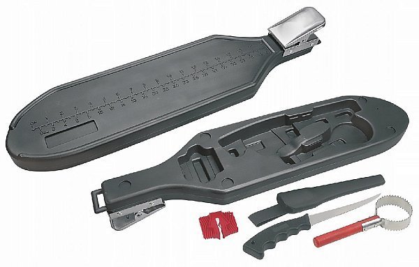 Доска для чистки рыбы с зажимом GetHof / Рыбочистка, нож, точилка